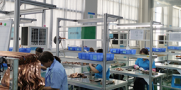高温厂房车间用什么车间降温设备好？